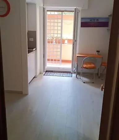 Vatican Tiny House By Gialel Apartment