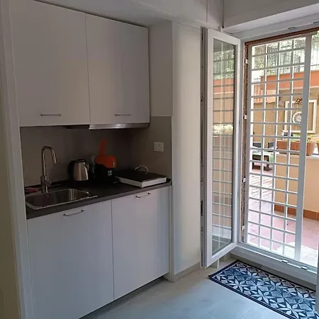 Vatican Tiny House By Gialel 아파트 *