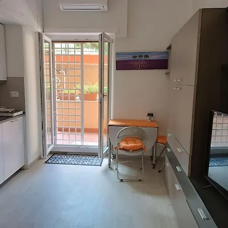 아파트 Vatican Tiny House By Gialel