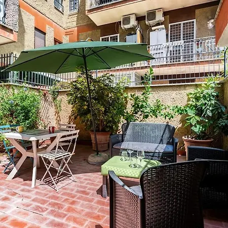 Vatican Tiny House By Gialel 아파트 *